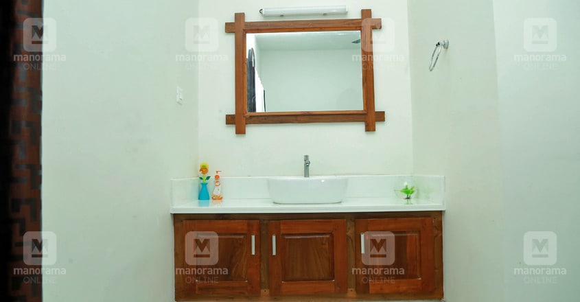 40-lakh-house-thrissur-wash 40-lakh-house-thrissur-wash