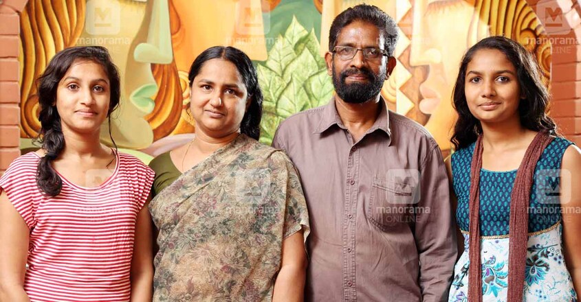 pond-bamboo-house-baburaj-family pond-bamboo-house-baburaj-family