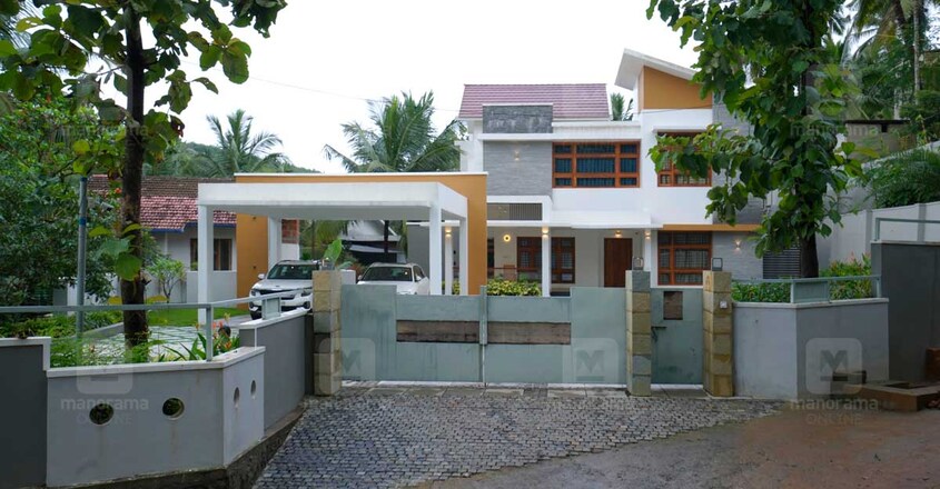 areekode-house-gate areekode-house-gate