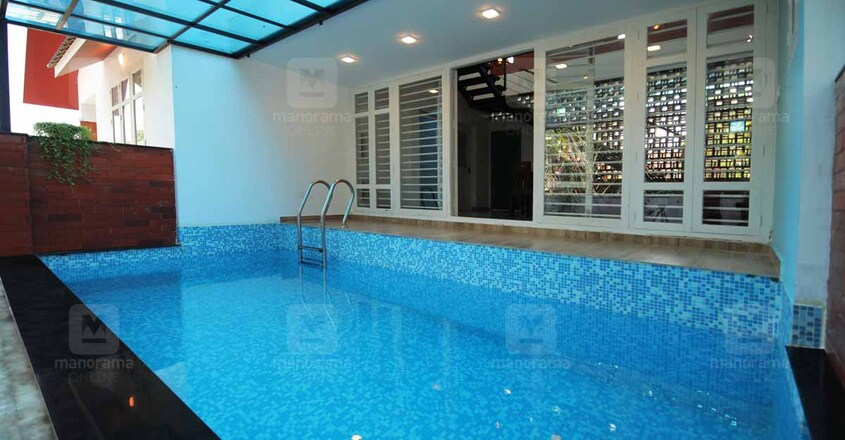 palakkad-colonial-house-pool palakkad-colonial-house-pool