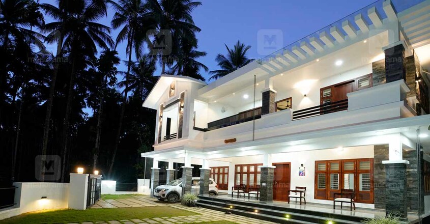 olympian-home-calicut-yard olympian-home-calicut-yard