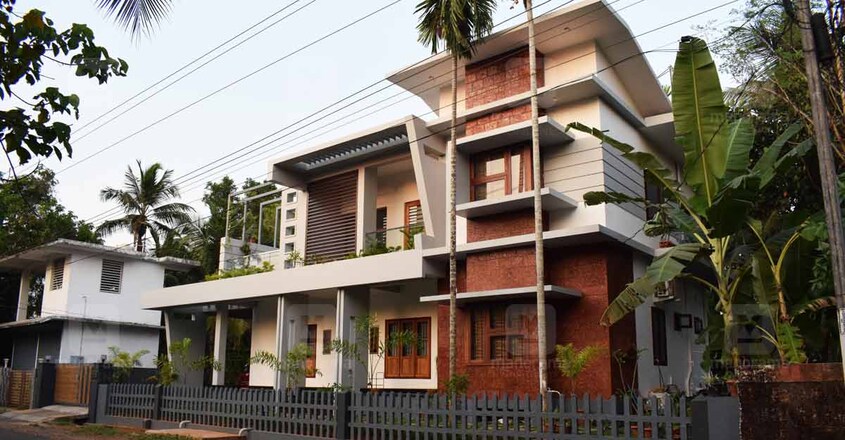 7-cent-payyanur-elevn 7-cent-payyanur-elevn
