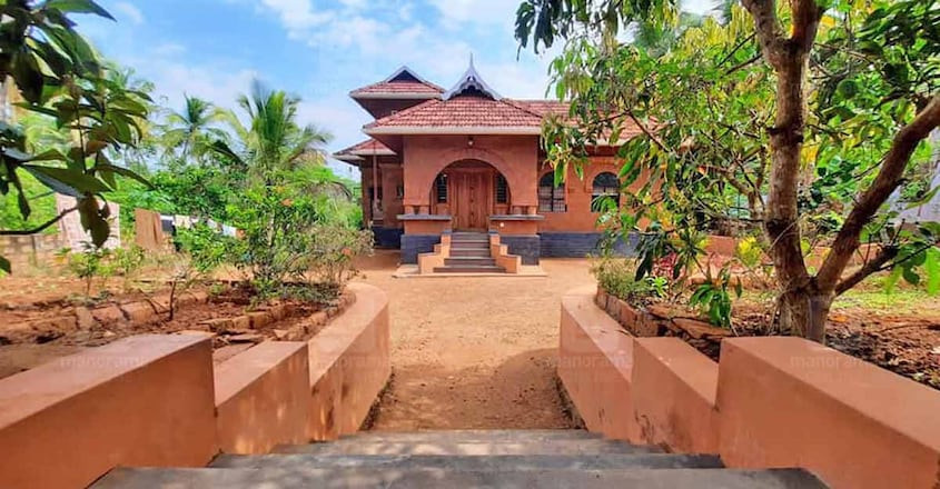 traditional-home-malappuram-entrance traditional-home-malappuram-entrance