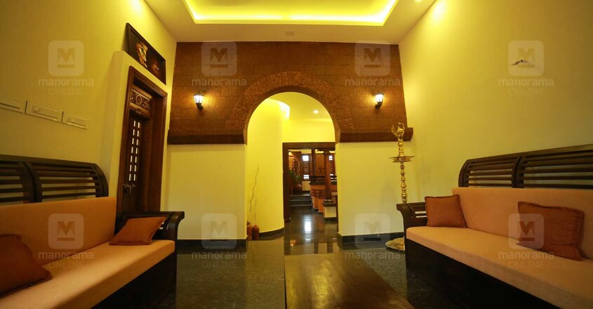 traditional-home-malappuram-living traditional-home-malappuram-living