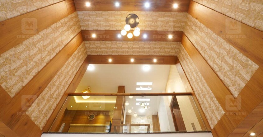 4-cent-house-ceiling 4-cent-house-ceiling
