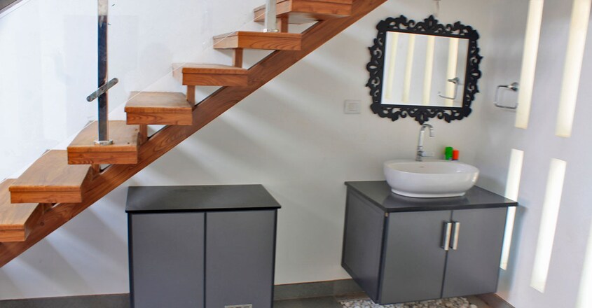 traditional-home-stair traditional-home-stair
