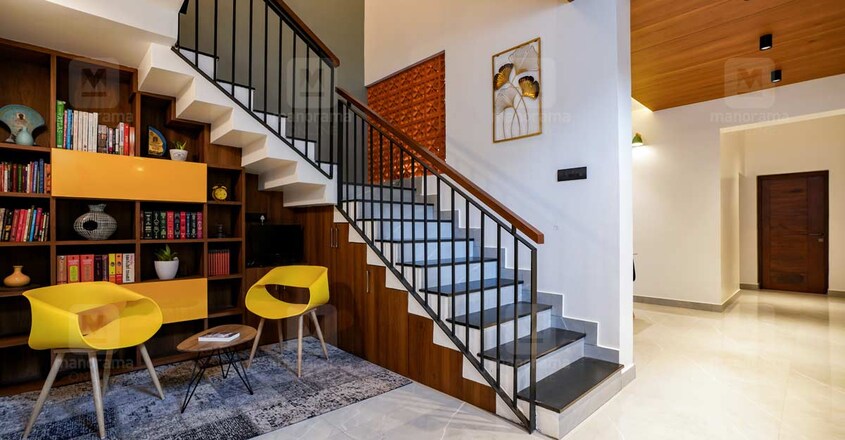 valiyad-house-stair valiyad-house-stair