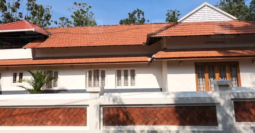 traditional-home-puthupally-side traditional-home-puthupally-side