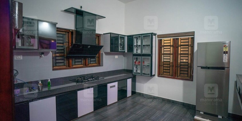swift-car-house-payyanur-kitchen swift-car-house-payyanur-kitchen
