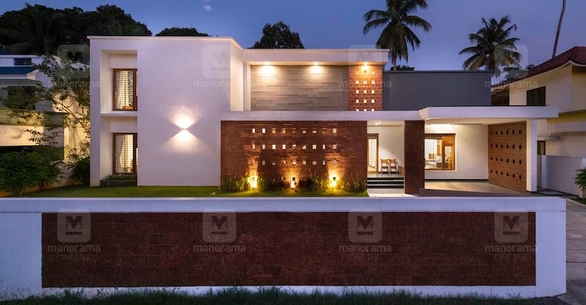 simple-home-kodungallur-night simple-home-kodungallur-night