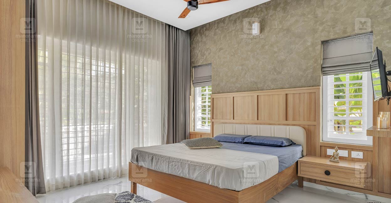 kalpetta-colonial-bed kalpetta-colonial-bed
