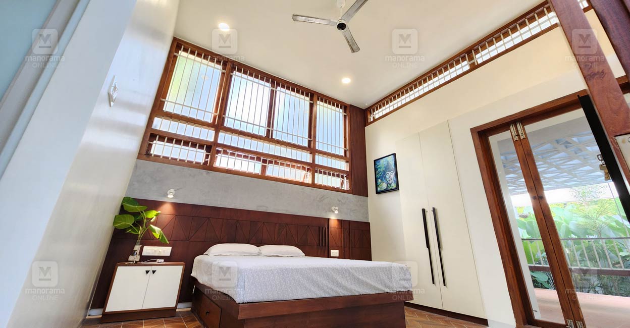 പുറംകാഴ്ചയിലല്ല കാര്യം; ഉള്ളിൽ പച്ചപ്പ് നിറച്ച മനോഹരമായ വീട്; വിഡിയോ