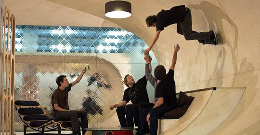 skateboard-house-friends skateboard-house-friends