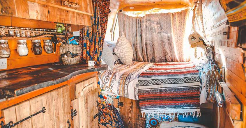 travel-couple-on-wheels-interior travel-couple-on-wheels-interior