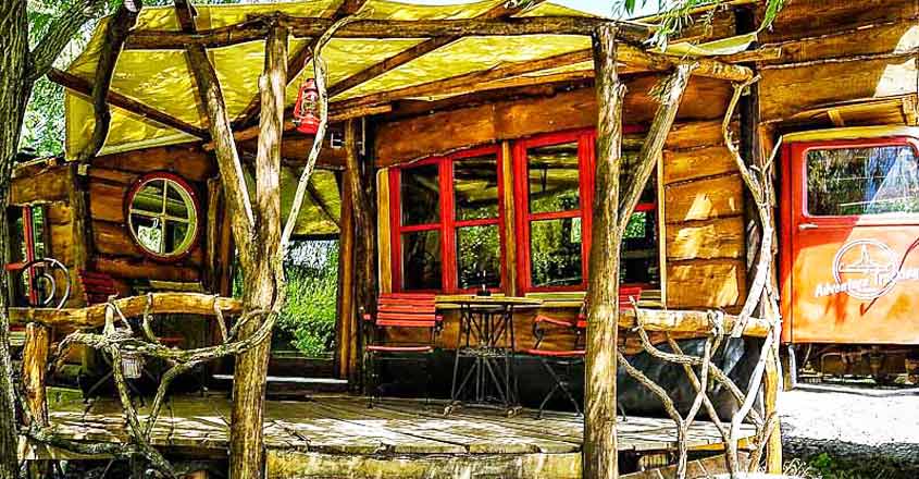 lorry-house-hungary-porch lorry-house-hungary-porch