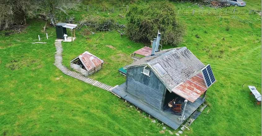 tiny-cabin-house-aerial tiny-cabin-house-aerial