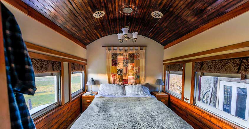 train-house-bed train-house-bed