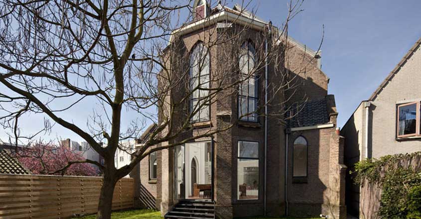 church-residence-exterior church-residence-exterior