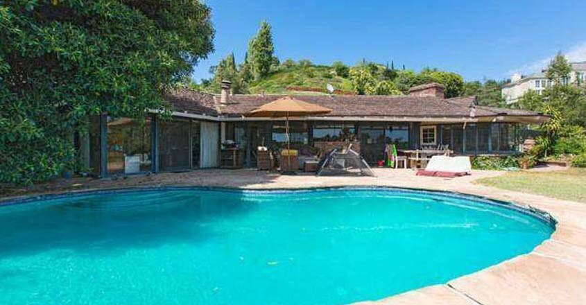 elon-musk-pool elon-musk-pool