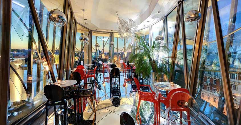 dancing-house-inside dancing-house-inside