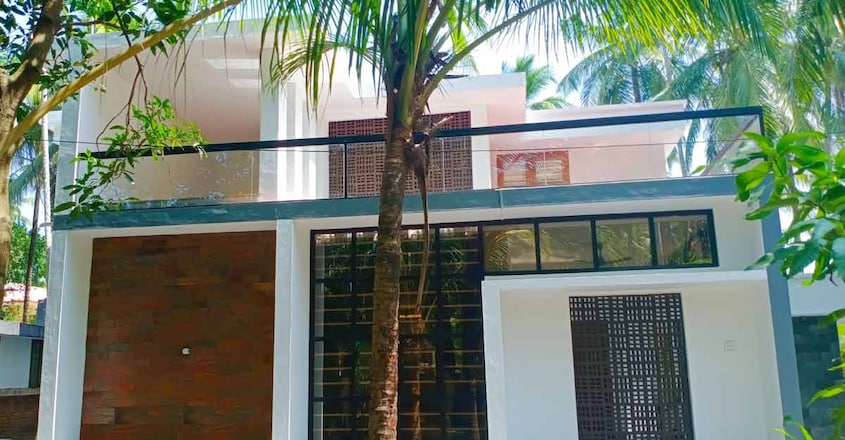 thrissur-renovated-home-side thrissur-renovated-home-side