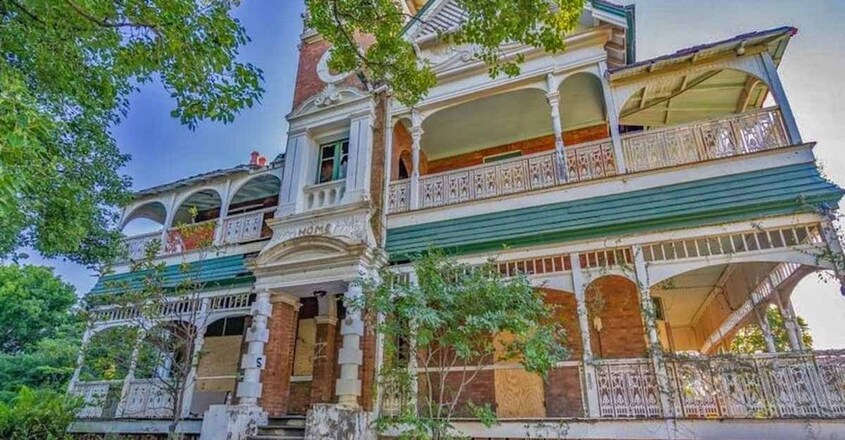 brisbane-bungalow brisbane-bungalow