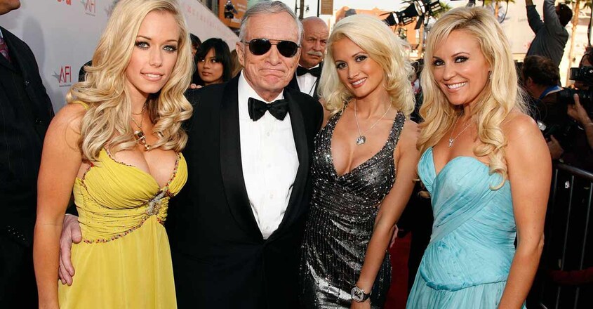 hugh-hufner-with-girlfriends hugh-hufner-with-girlfriends