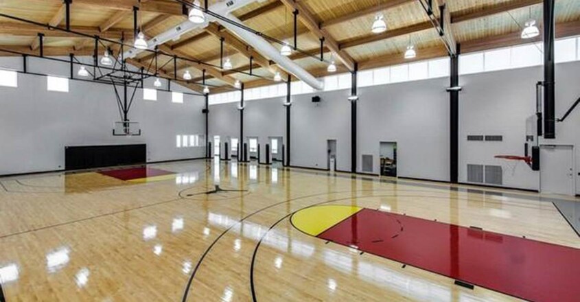 michael-jordan-house-court michael-jordan-house-court