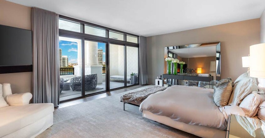 caroline-wozniacki-home-bed caroline-wozniacki-home-bed