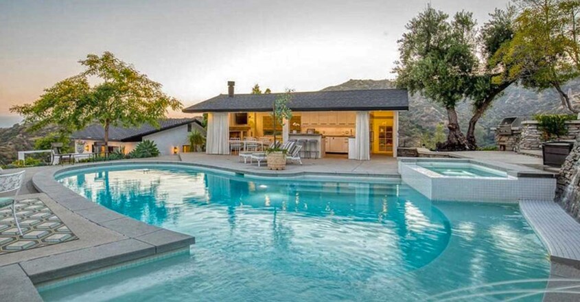 riley-reid-house-pool riley-reid-house-pool