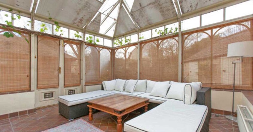 tortoise-house-inside tortoise-house-inside