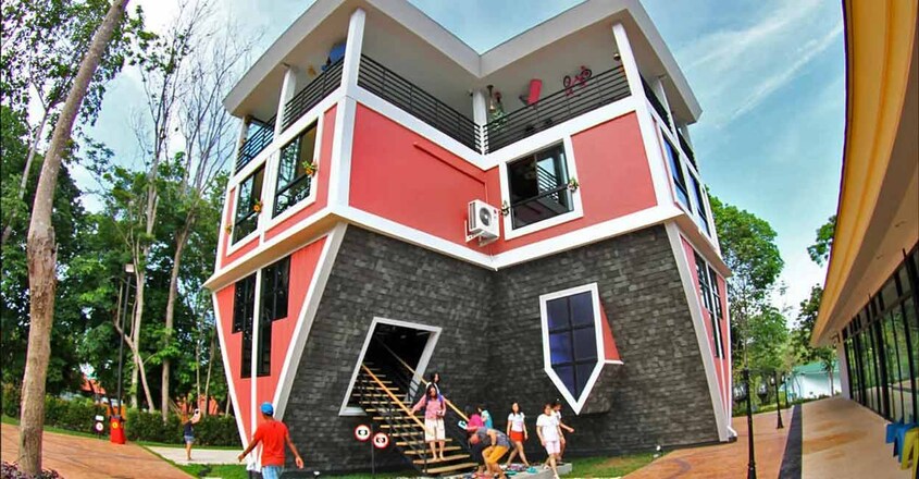 phuket-upside-down-house phuket-upside-down-house