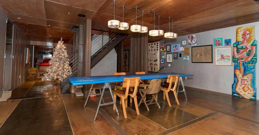 container-building-dine container-building-dine