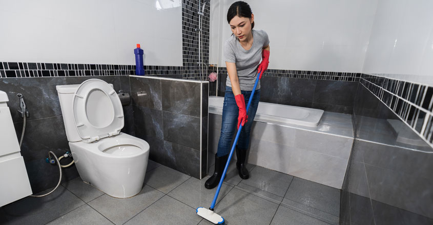 bathroom-cleaning bathroom-cleaning