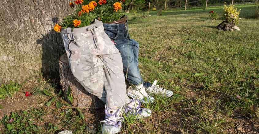 old-clothes-garden old-clothes-garden