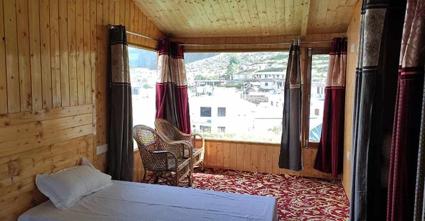 bamboo-house-inside bamboo-house-inside