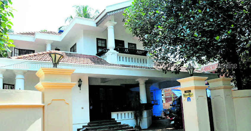 തിരഞ്ഞെടുപ്പിനൊരുങ്ങി നേതാക്കന്മാരുടെ ഈ വീടുകളും!