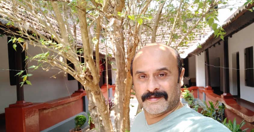 rajesh-hebbar-home-courtyard rajesh-hebbar-home-courtyard