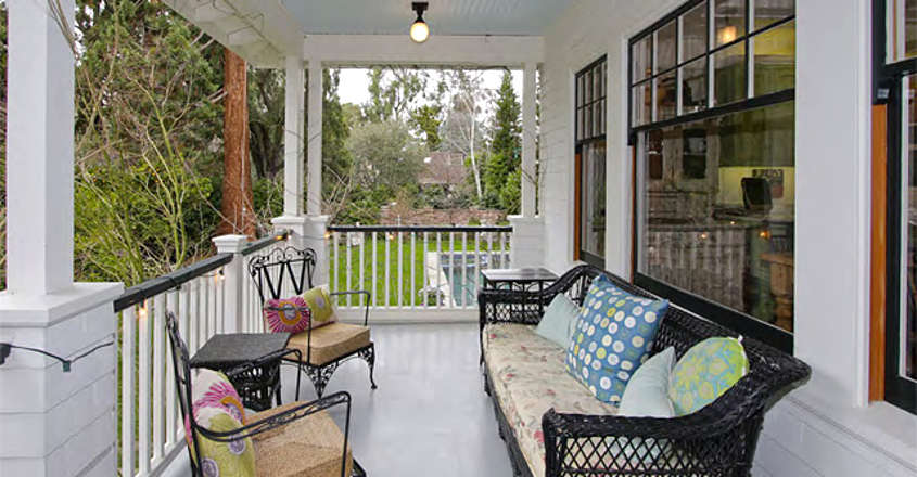 mark-zuckerberg-home-sitout mark-zuckerberg-home-sitout