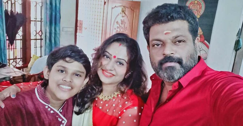 manoj-beena manoj-beena