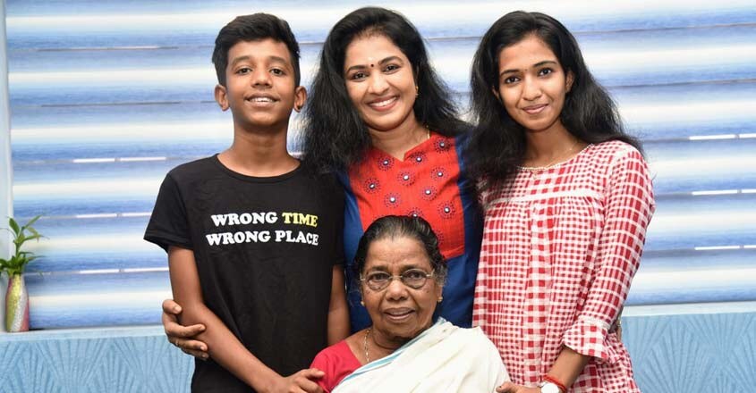 devi-nair-family devi-nair-family