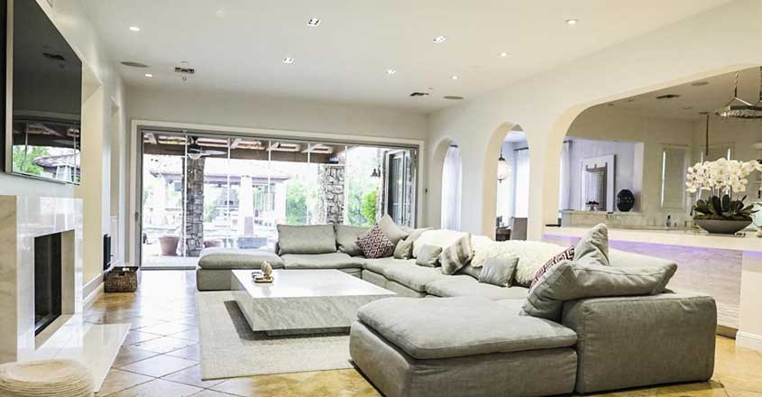 selena-gomez-home-inside selena-gomez-home-inside