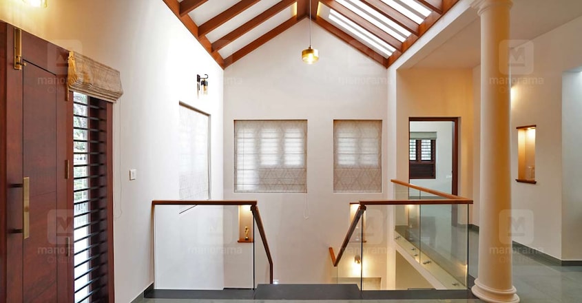 m-mukundan-house-skylit m-mukundan-house-skylit
