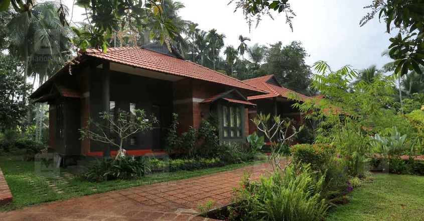 pallak-ayurveda-kottakal-cottage pallak-ayurveda-kottakal-cottage