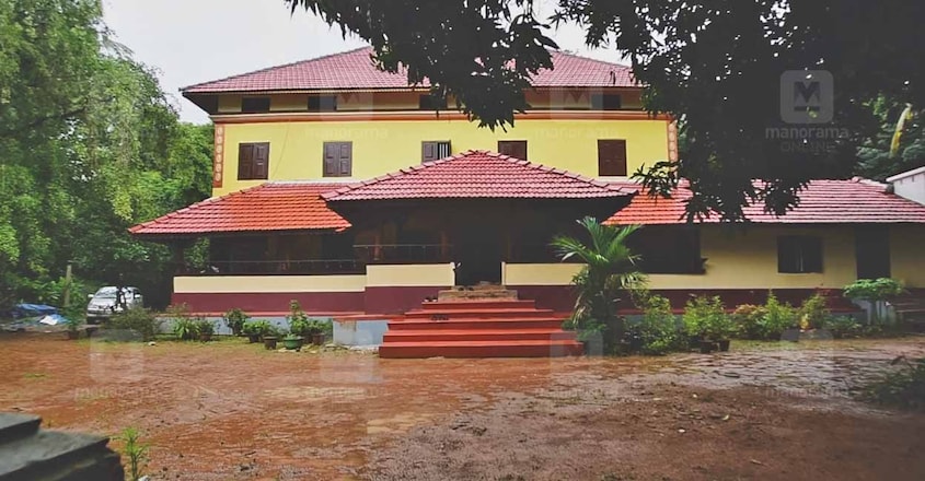 meesamadhavan-jagathi-home meesamadhavan-jagathi-home