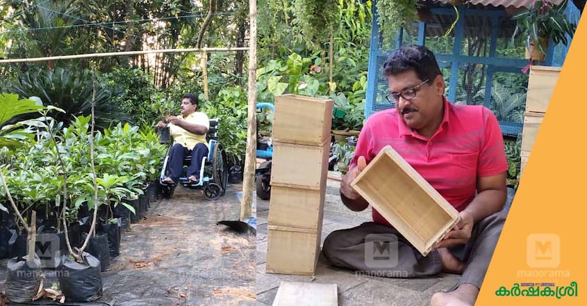 shaji-mathew-wheelchair-farmer-2 shaji-mathew-wheelchair-farmer-2