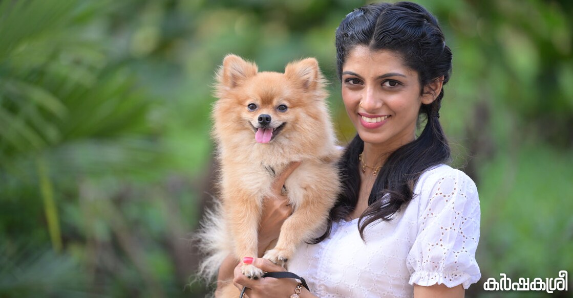 sruthy-and-pet-1