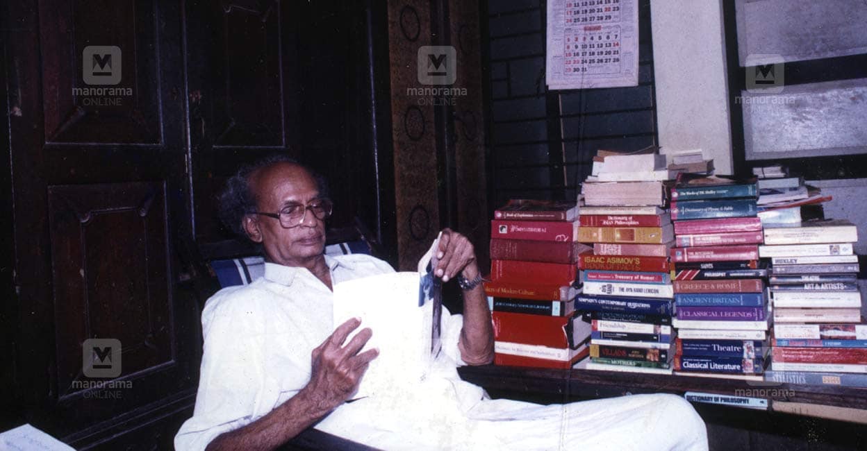വായനയുടെ ലോകകവാടം; എം. കൃഷ്ണൻ നായർ ആത്മകഥ എഴുതിയിട്ടില്ല. പക്ഷേ, സാഹിത്യ വാരഫലം അദ്ദേഹത്തിന്റെ ആത്മകഥകൂടിയാണ്