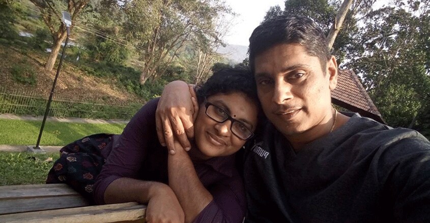 sreeparvathy-with-husband-004 sreeparvathy-with-husband-004