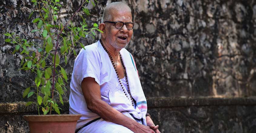akkitham-achuthan-namboothiri akkitham-achuthan-namboothiri